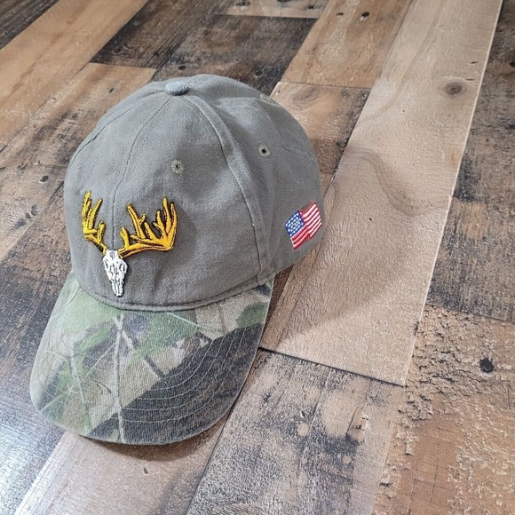 Mens Big Game Trophy Club Camo Deer Skull American Flag Embroidered Baseball Cap - Picture 9 of 9